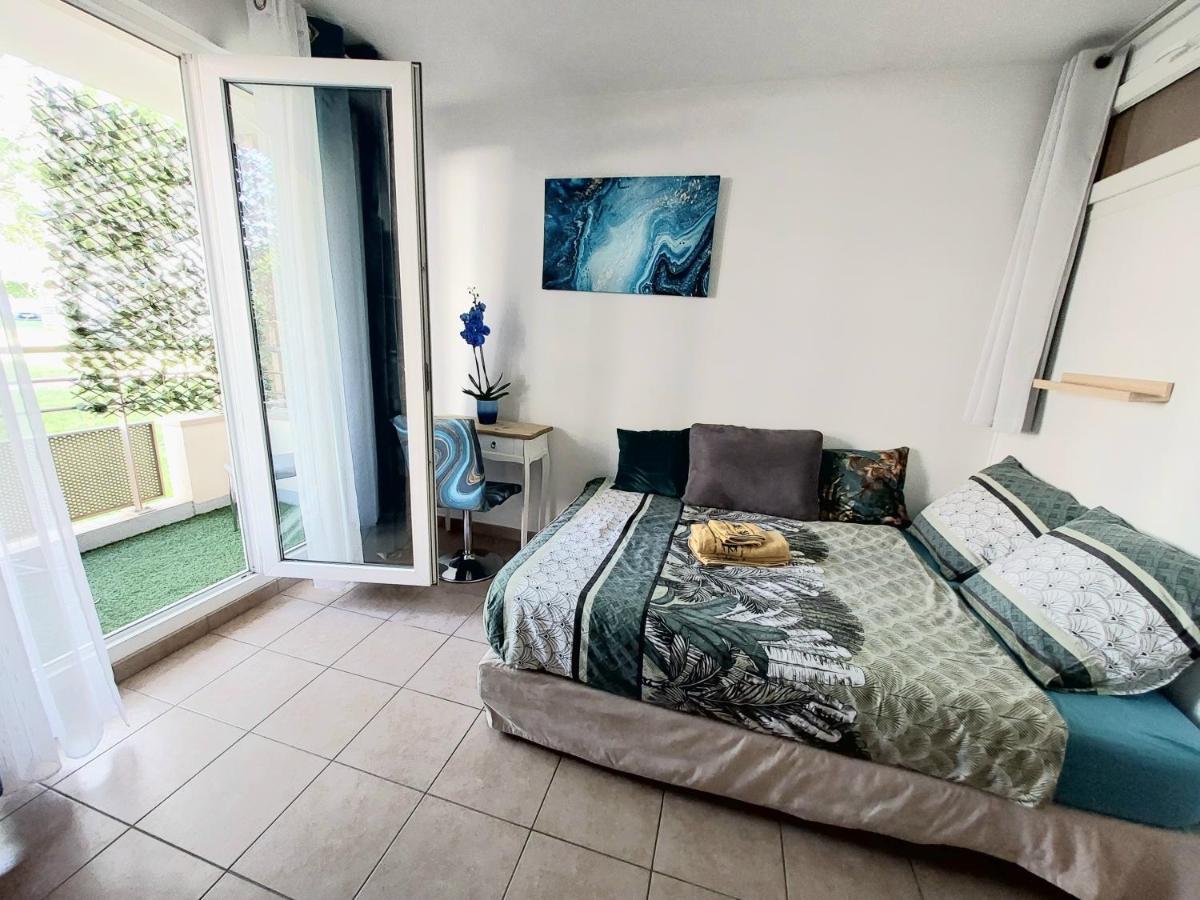 2 Chambres Privees - 6 Personnes A 8 Minutes De Disneyland Montevrain Luaran gambar